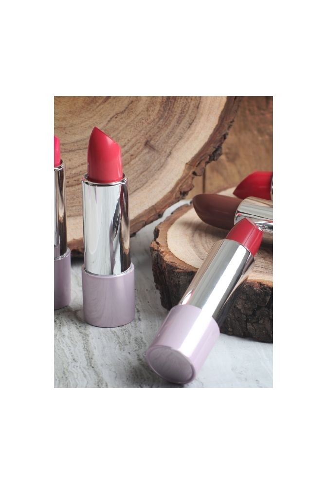 Rouge Reverie: Lipstick Canvas Wall Art