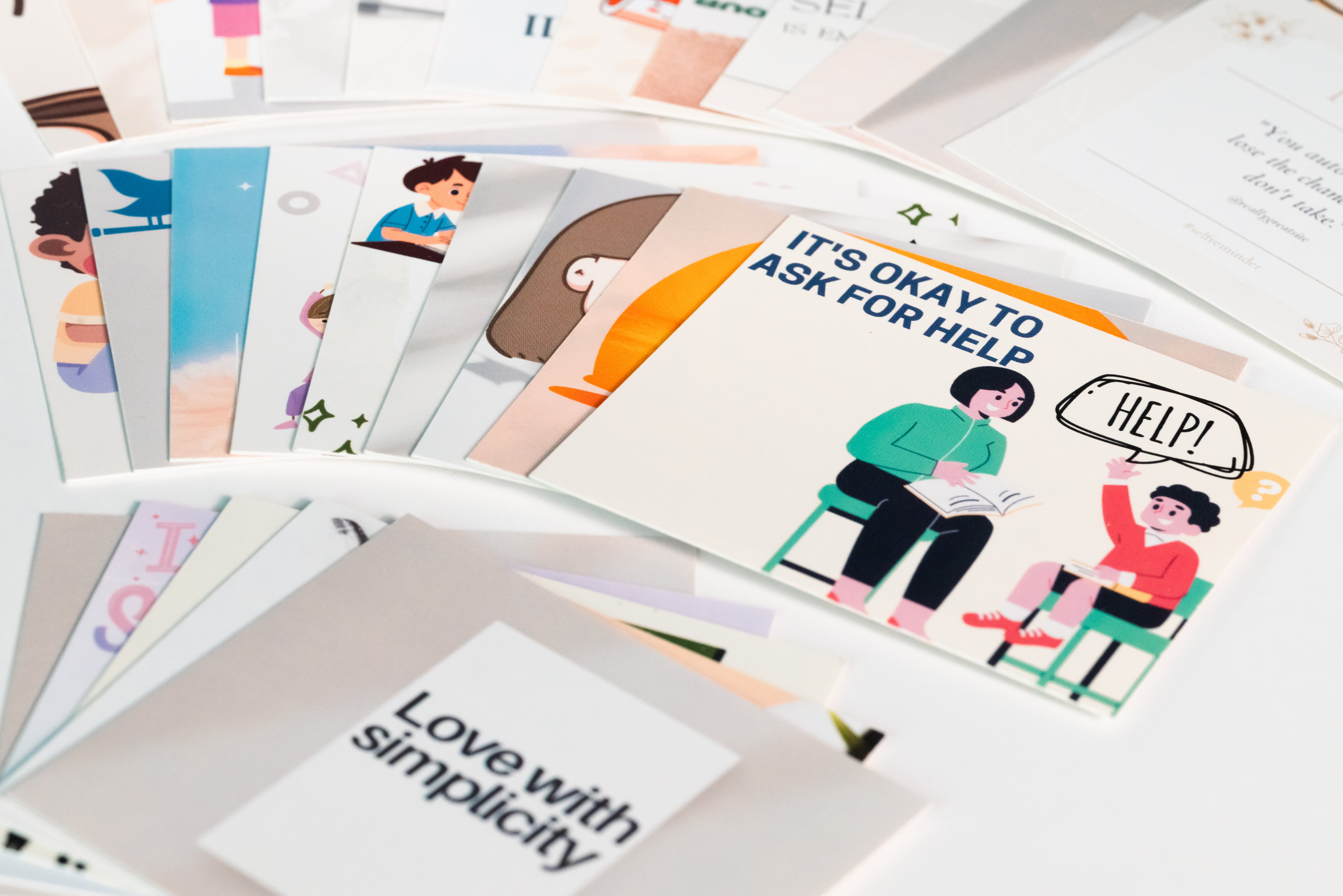 50pcs Motivational Lunch Cards in English for Kid's Lunch Boxes, Includes 50 motivational quotes