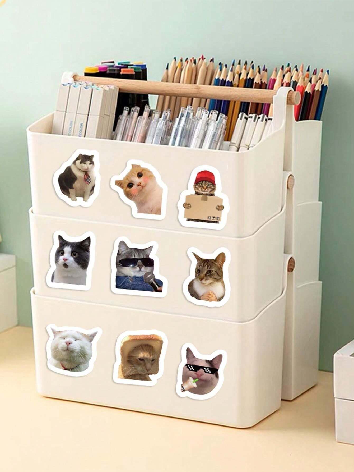 500 Sheets/Roll Of Cat Expression Roll Stickers Cat Memes Sticker for Decorating Handbags Cellphone Laptop Refrigerator Envelope Sealing Stickers