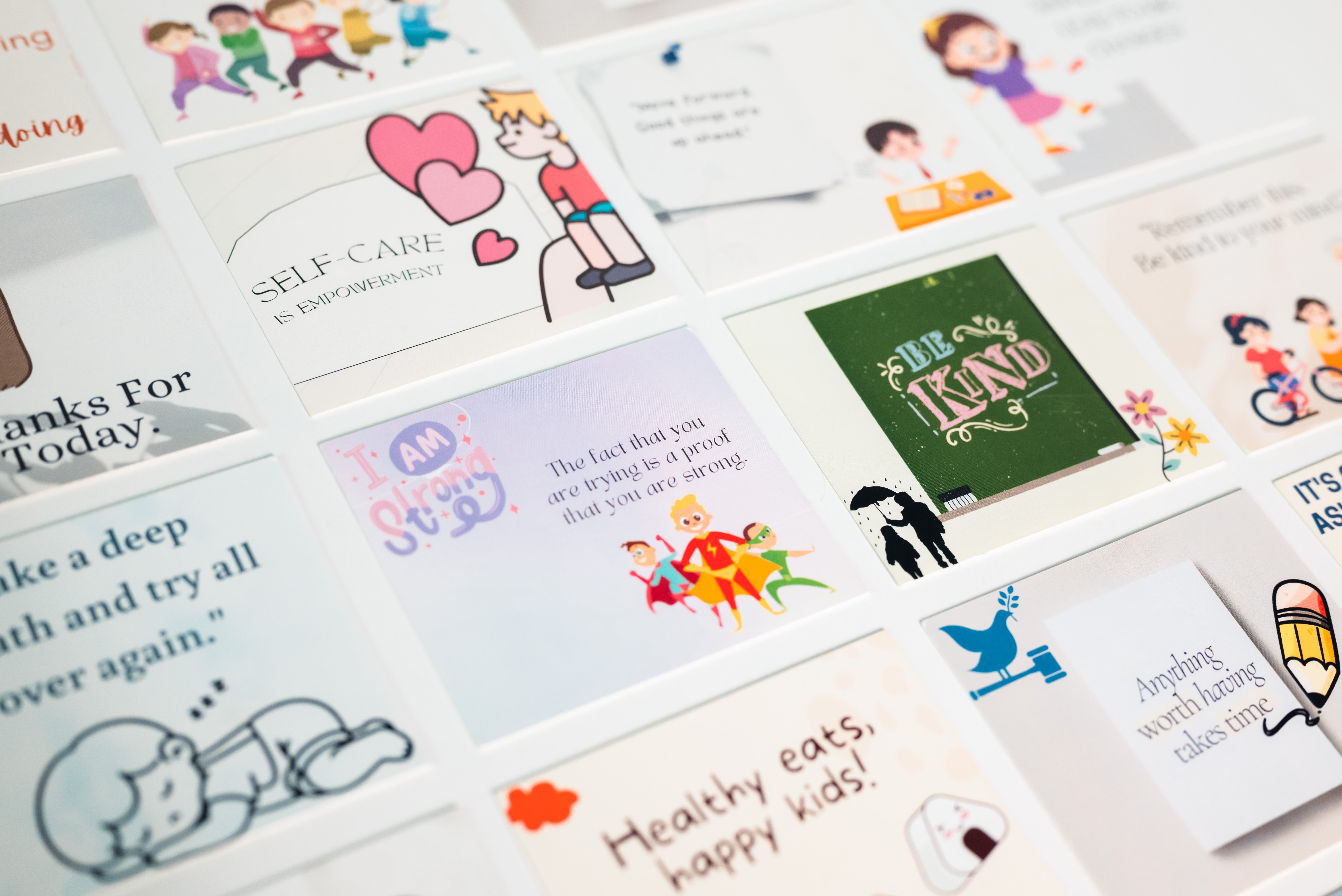 50pcs Motivational Lunch Cards in English for Kid's Lunch Boxes, Includes 50 motivational quotes