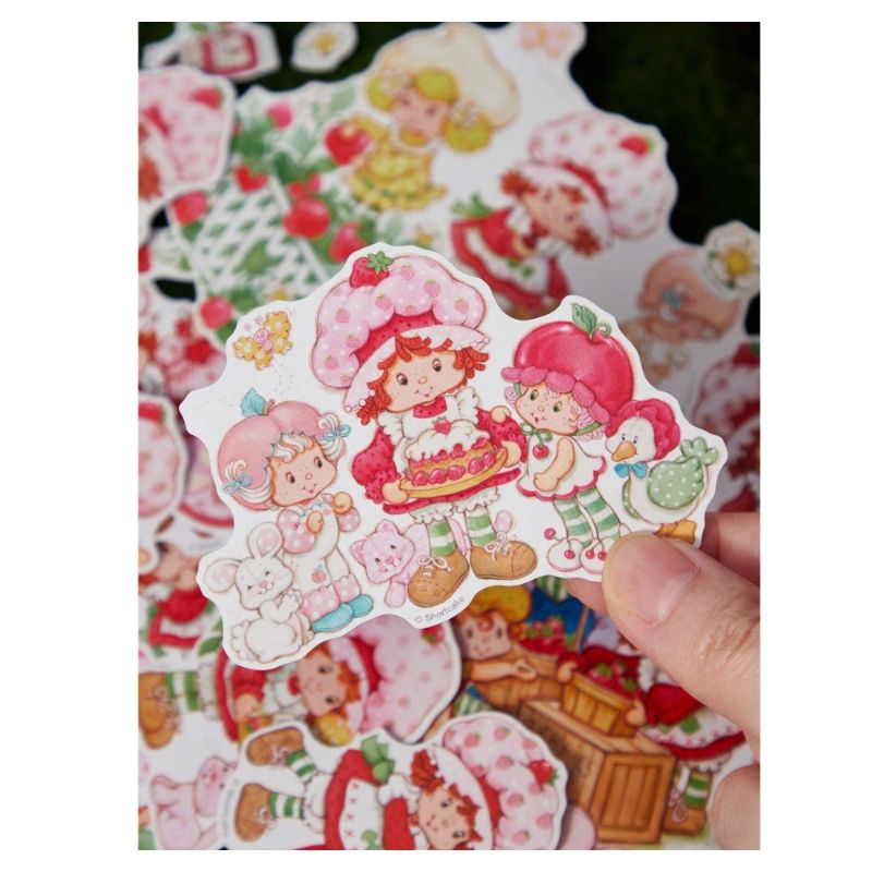 Cute Cartoon Character And Strawberry Pattern Valentine's Day Sticker Pack Vinyl Sticker Waterproof for  Water Bottles Refrigerator Cellphone