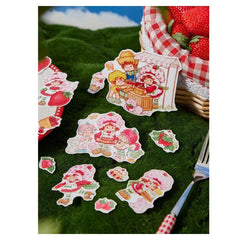 Cute Cartoon Character And Strawberry Pattern Valentine's Day Sticker Pack Vinyl Sticker Waterproof for  Water Bottles Refrigerator Cellphone