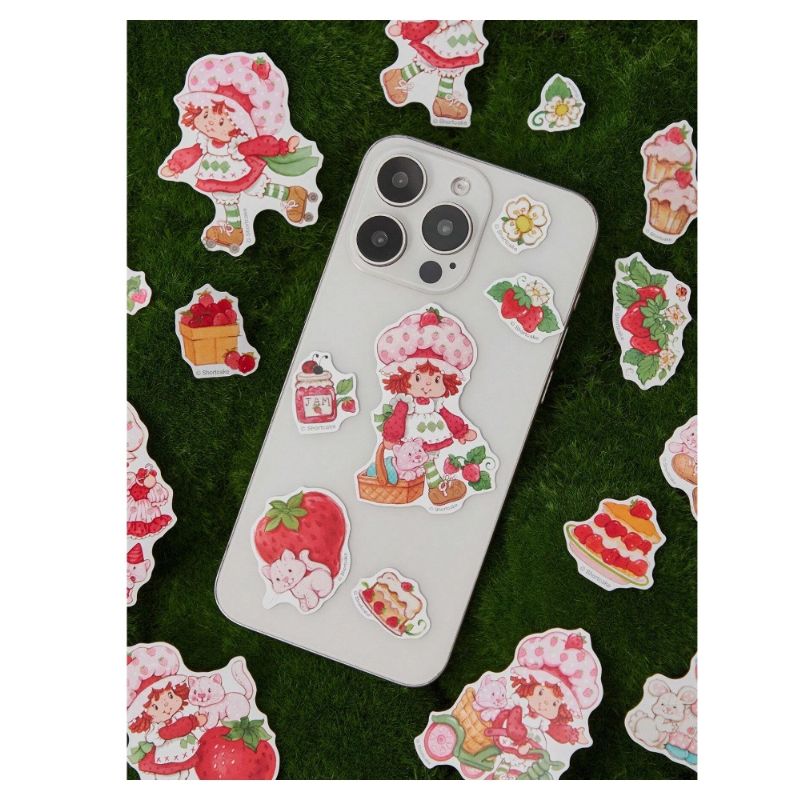Cute Cartoon Character And Strawberry Pattern Valentine's Day Sticker Pack Vinyl Sticker Waterproof for  Water Bottles Refrigerator Cellphone